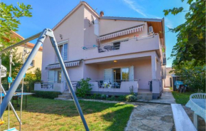 Гостиница Apartment Zadar 81 with Game Room  Задар